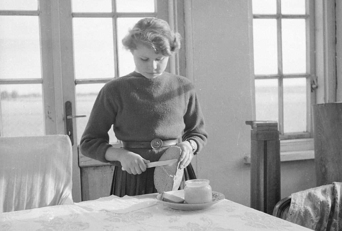 Wierzenia&#x20;i&#x20;zwyczaje&#x20;zwi&#x0105;zane&#x2...